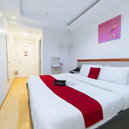 Reddoorz Plus Near Sm Lanang Davao Экстерьер фото