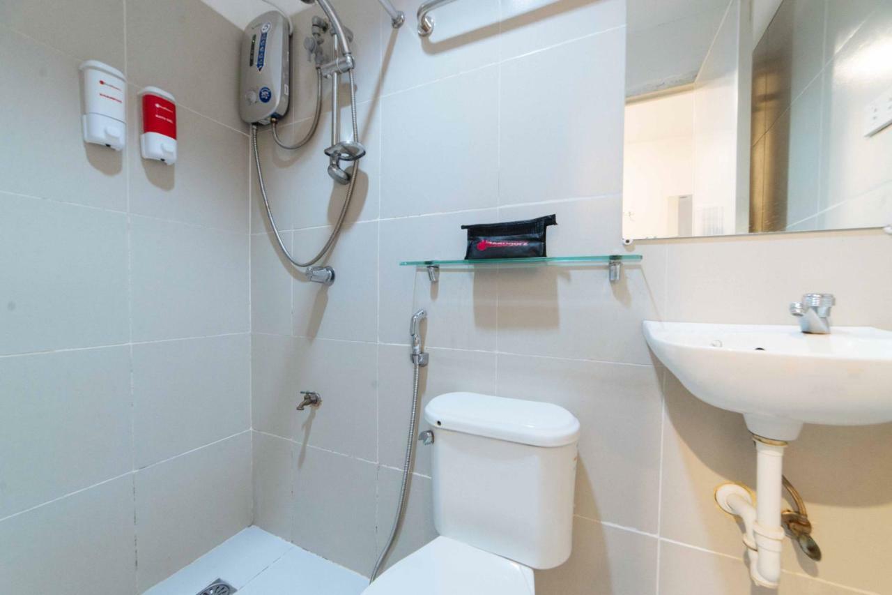 Reddoorz Plus Near Sm Lanang Davao Экстерьер фото