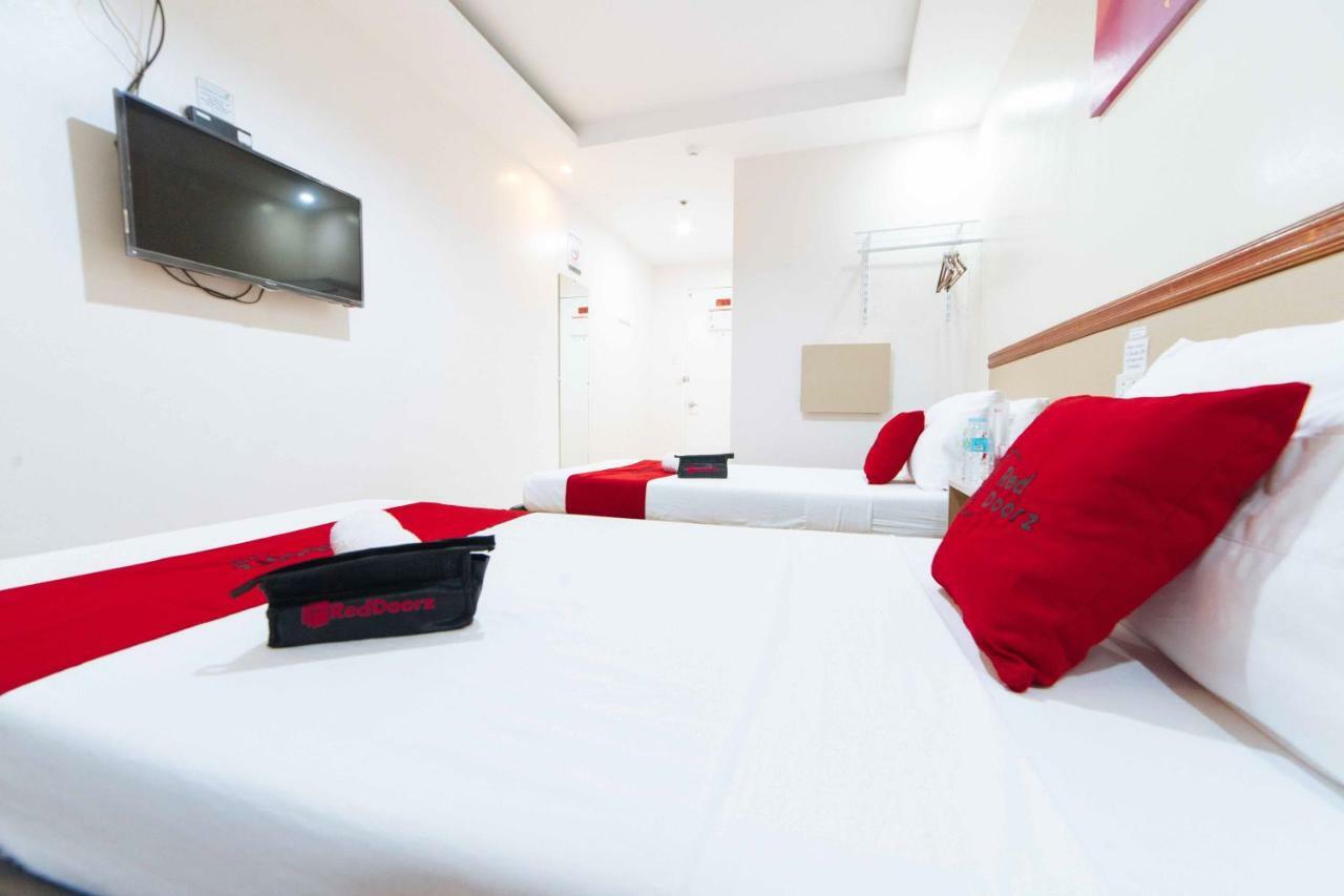Reddoorz Plus Near Sm Lanang Davao Экстерьер фото
